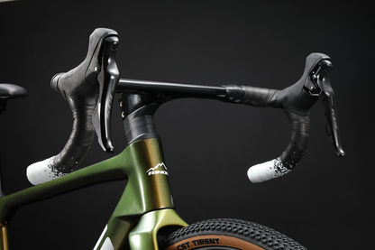 RINOS Sandman3.0 Gravel kolo s karbonovým rámem Shimano 105 R7000