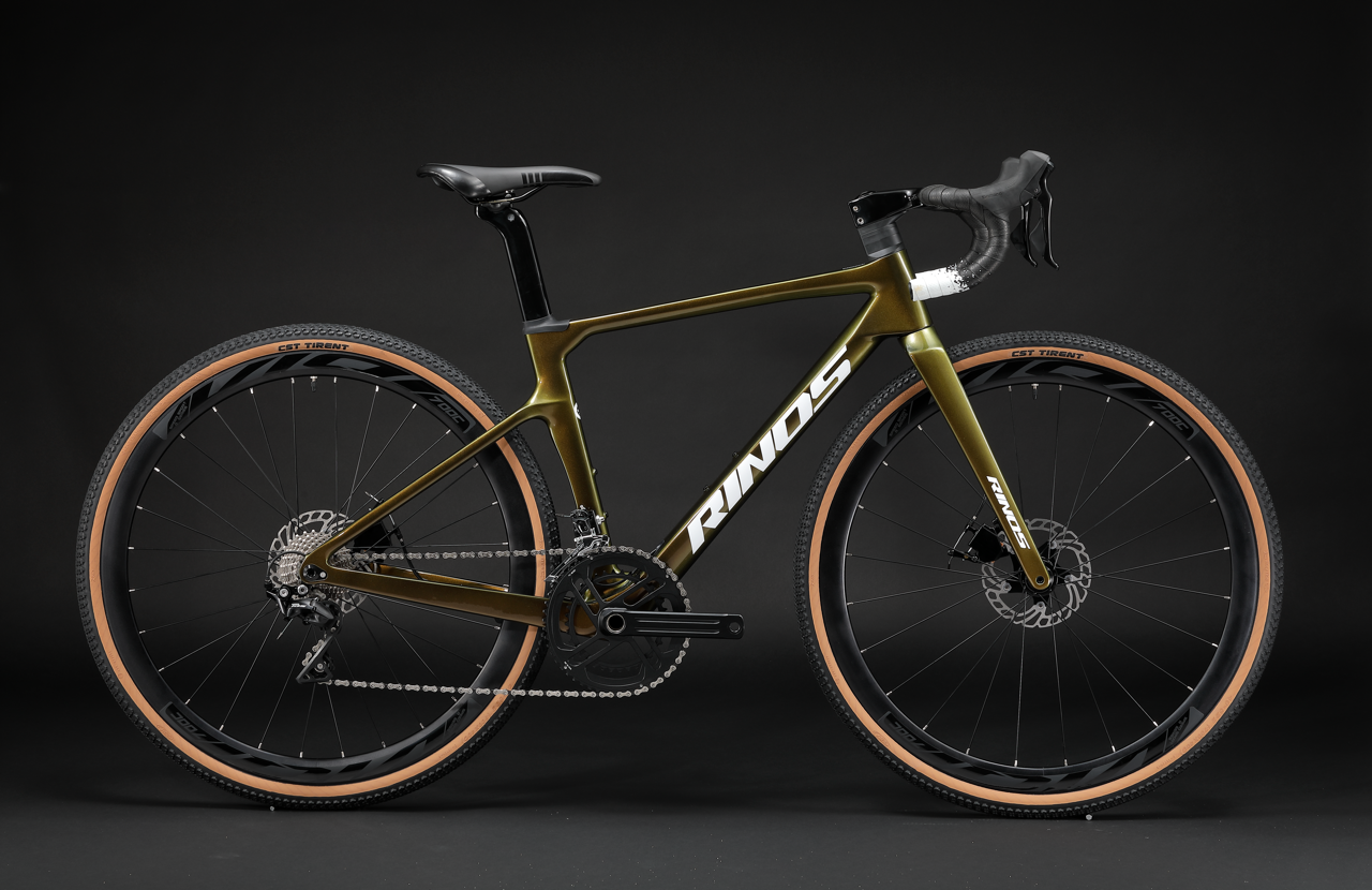 RINOS Sandman3.0 Gravel kolo s karbonovým rámem Shimano 105 R7000
