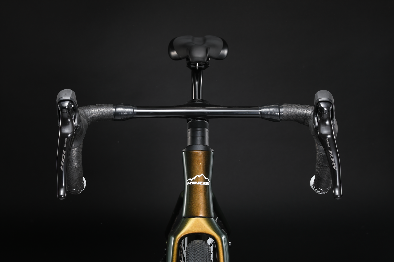 RINOS Sandman3.0 Gravel kolo s karbonovým rámem Shimano 105 R7000