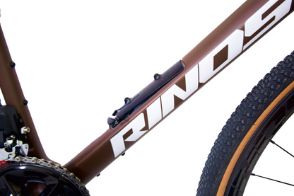 RINOS Karbon Gravel Sandman8.0 Shimano 105 Di2 Káva